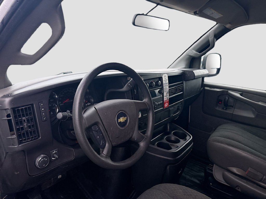 Used 2025 Chevrolet Express 2500 w/ Driver Convenience Package RWD image 9