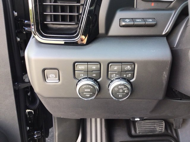 New 2026 GMC Sierra 1500 AT4 w/ AT4 Premium Package AWD/4WD image 13