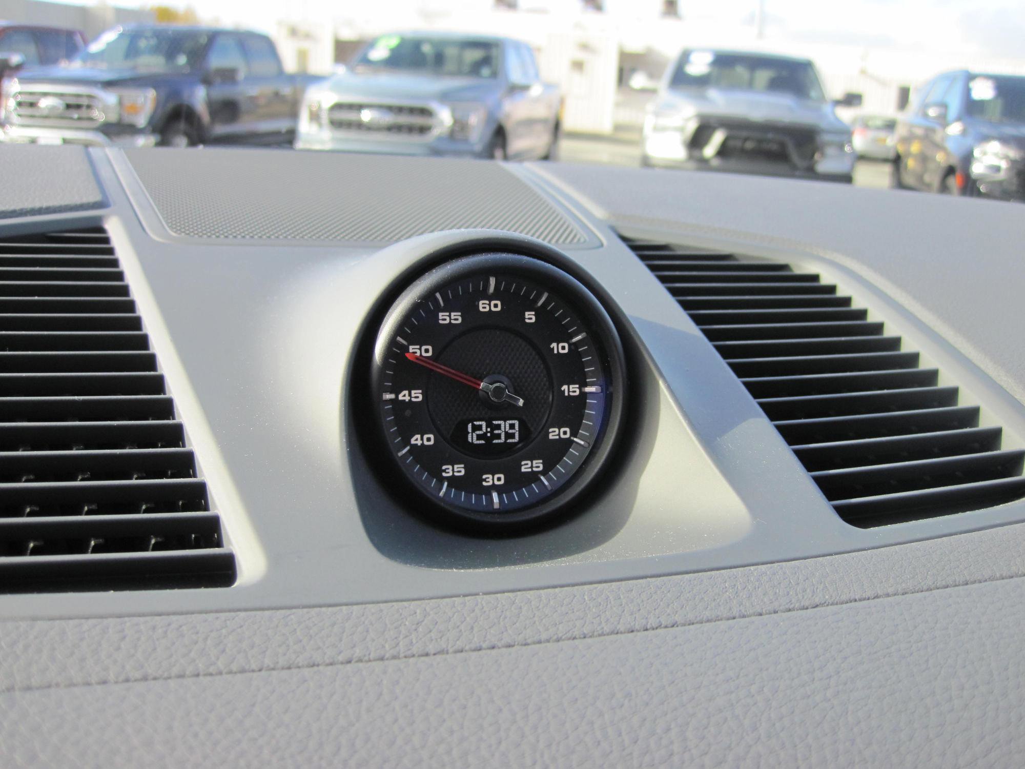 Used 2023 Porsche Cayenne Coupe image 21