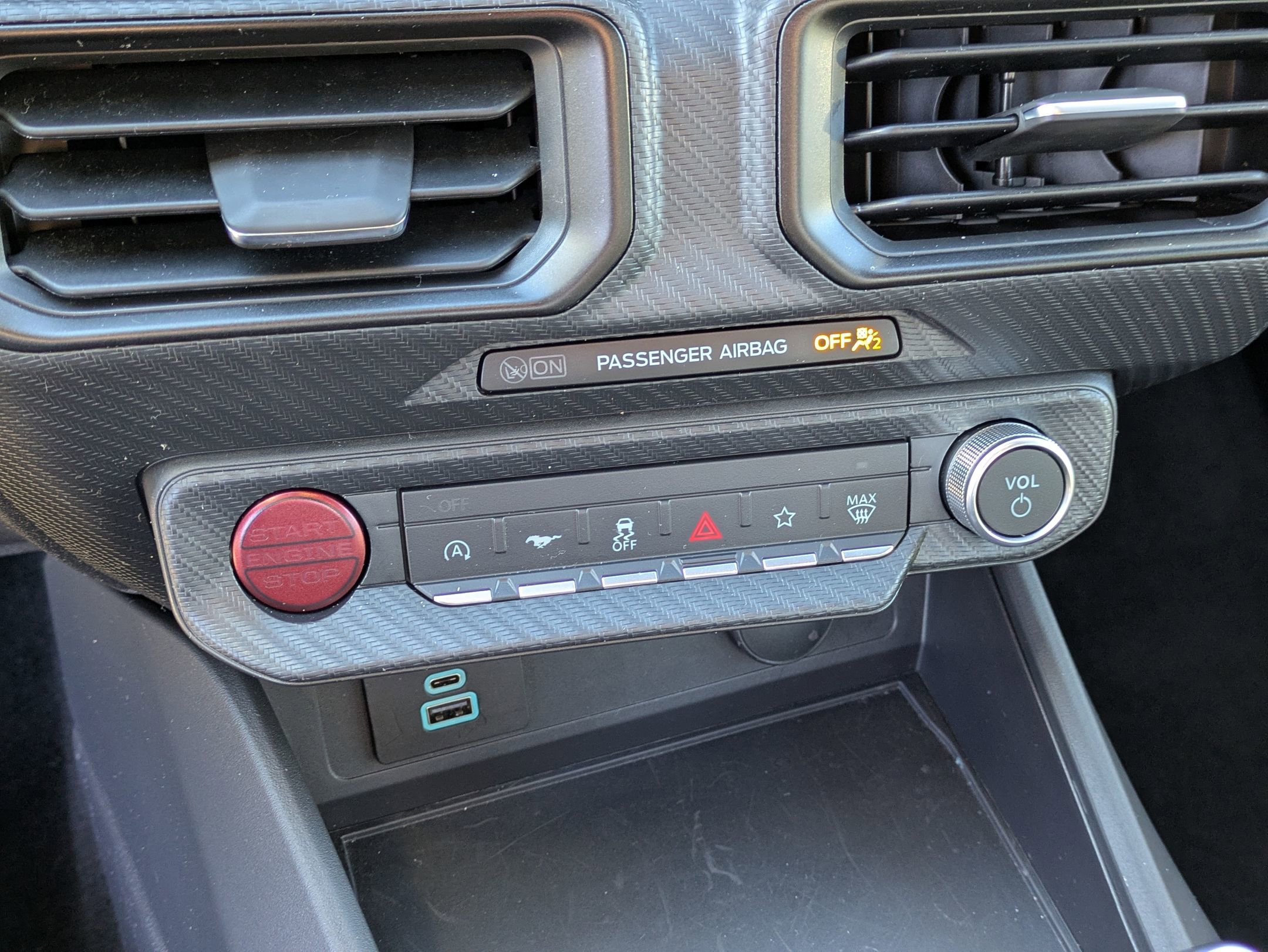 Certified 2025 Ford Mustang Coupe image 25