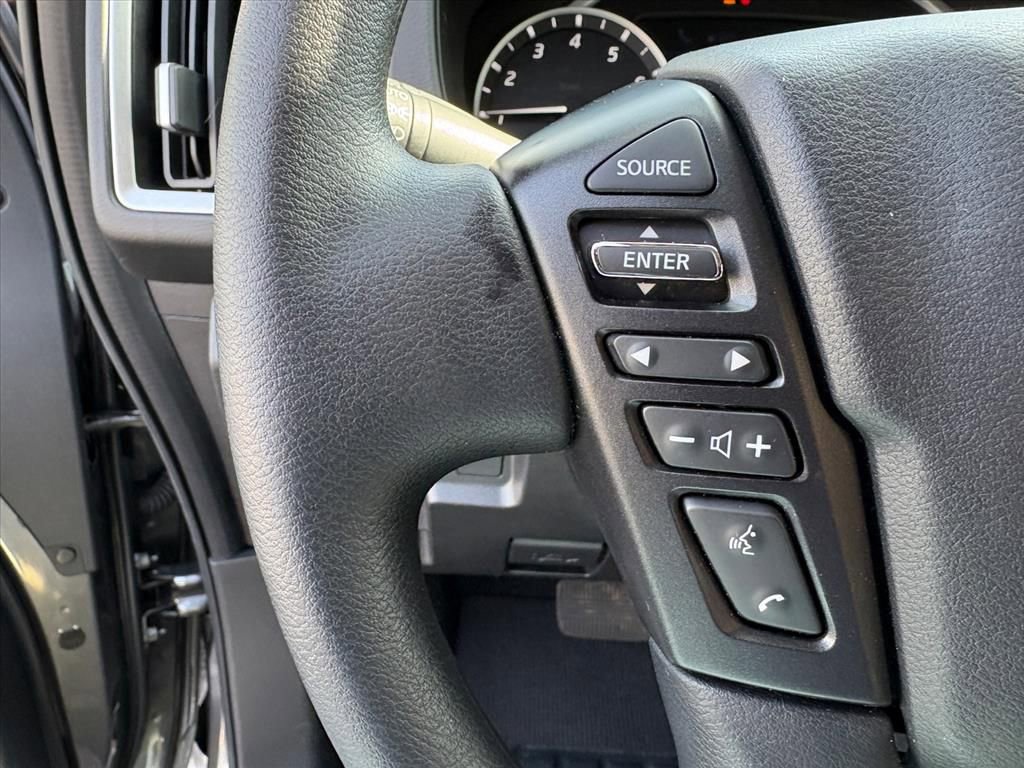 Certified 2025 Nissan Frontier SV image 14