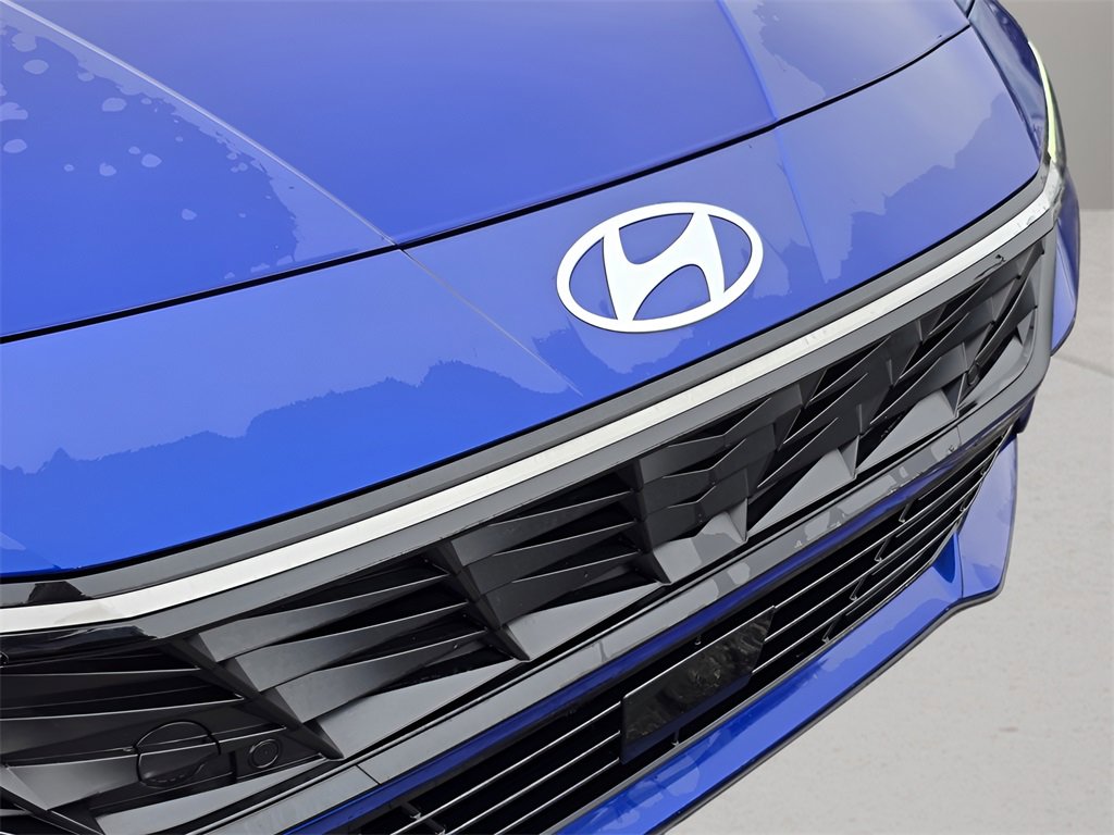 Certified 2024 Hyundai Elantra SEL w/ Convenience Package image 31