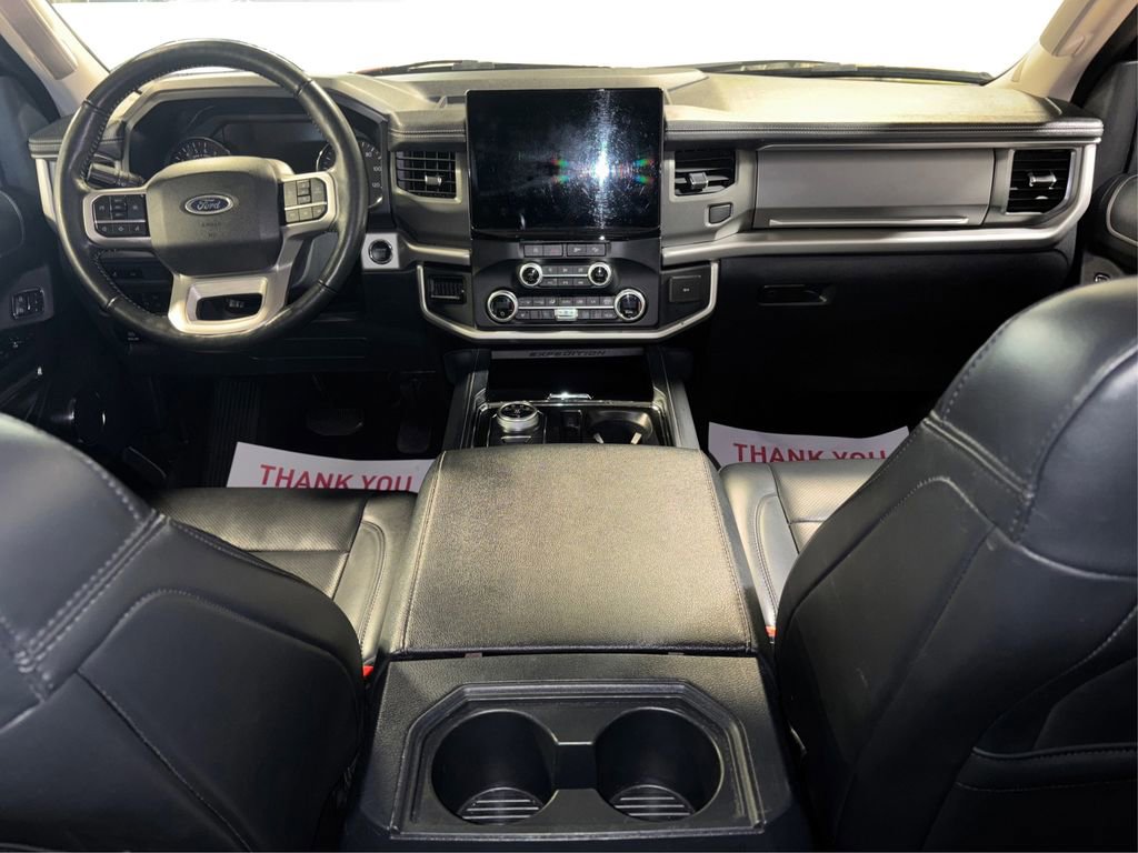 Used 2024 Ford Expedition XLT image 27