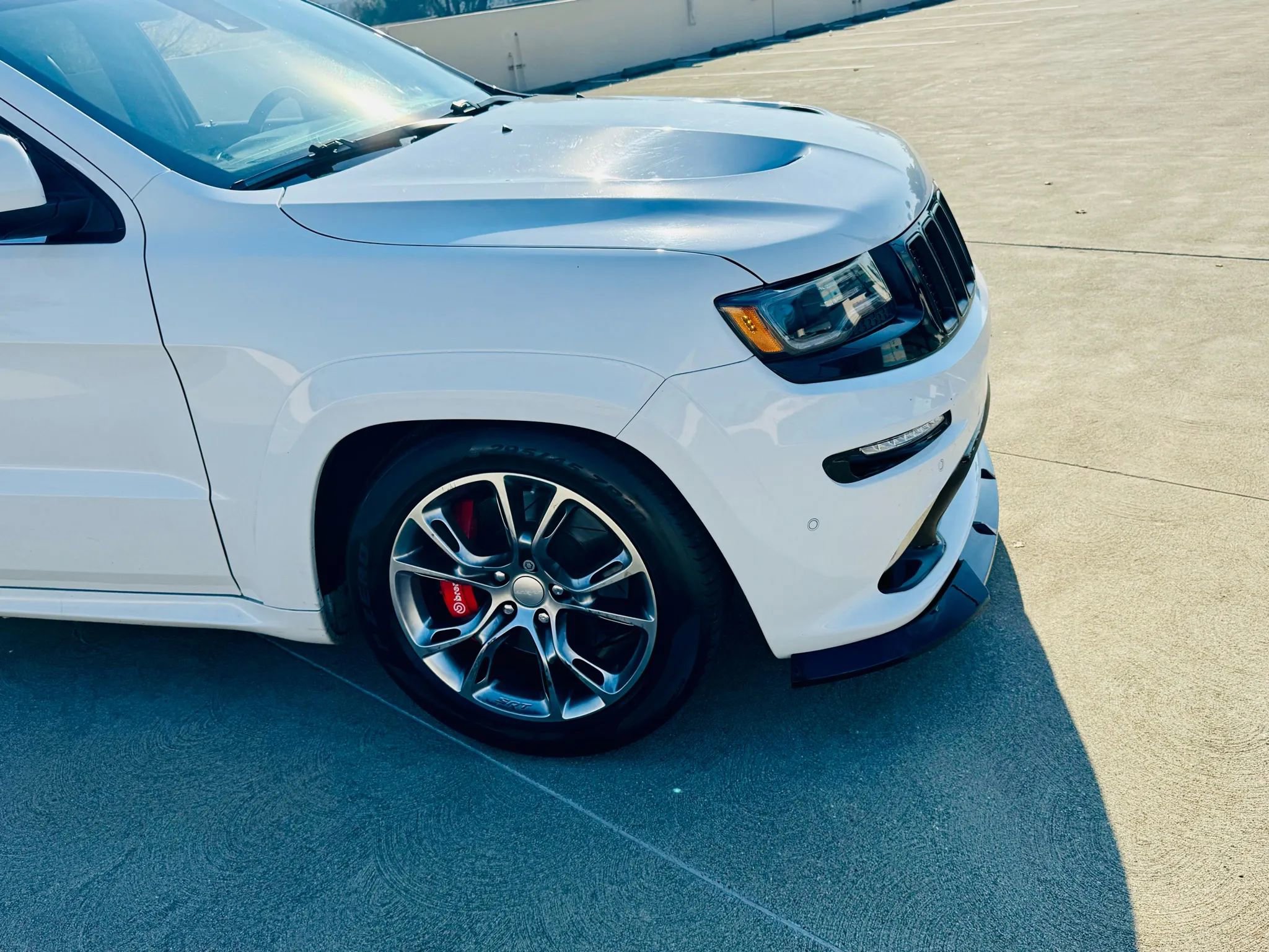 Used 2014 Jeep Grand Cherokee SRT8 w/ Luxury Group II image 17