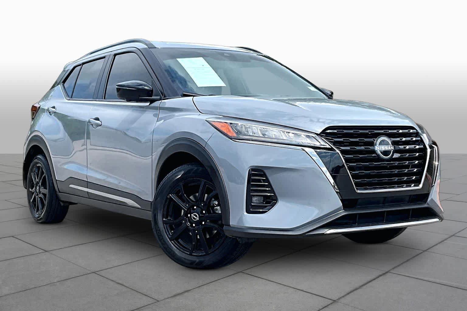 Certified 2024 Nissan Kicks SR w/ SR Premium Package FWD image 3