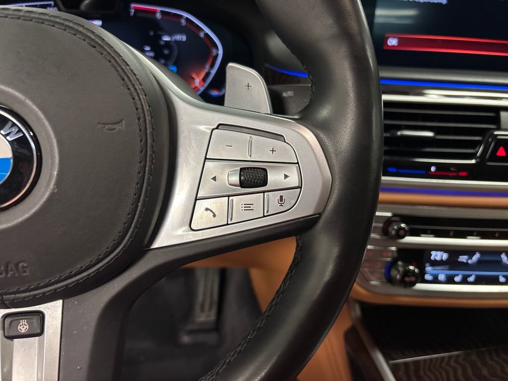 Used 2021 BMW 750i xDrive w/ Executive Package image 33