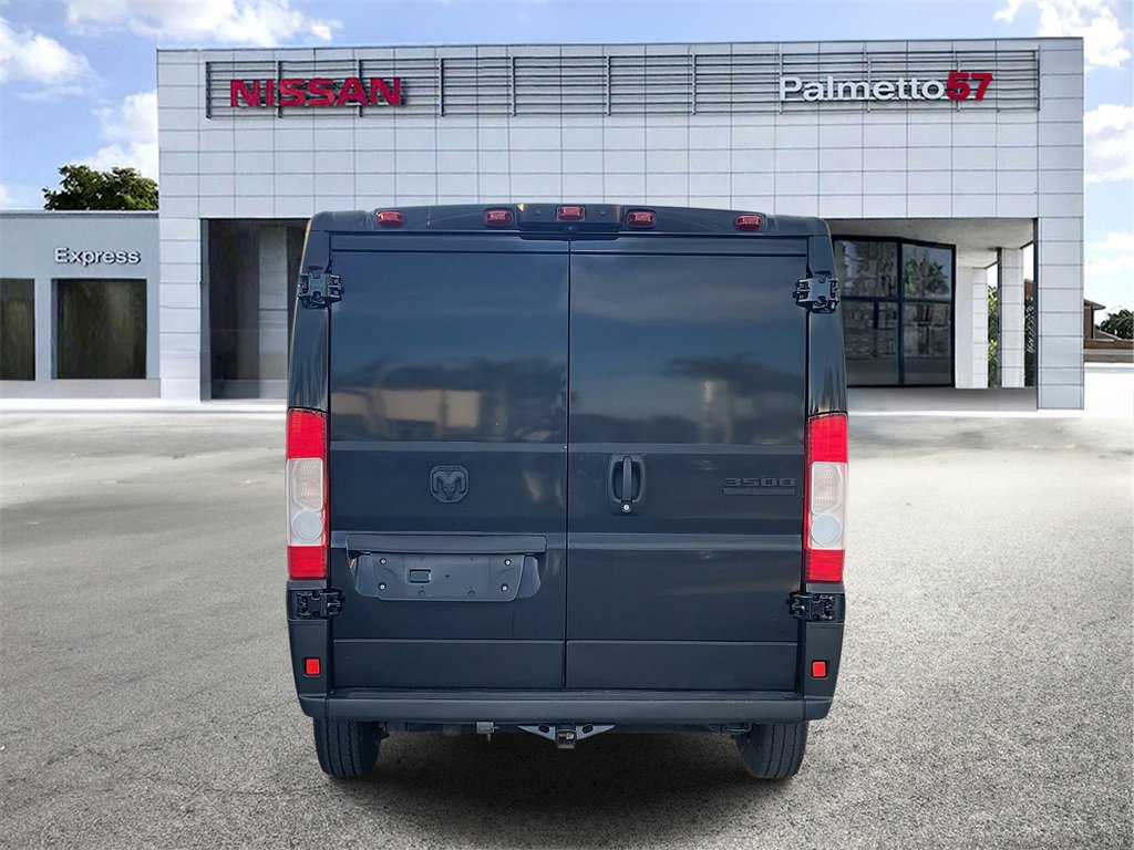 Used 2023 RAM ProMaster 3500 w/ Black Appearance Package image 5