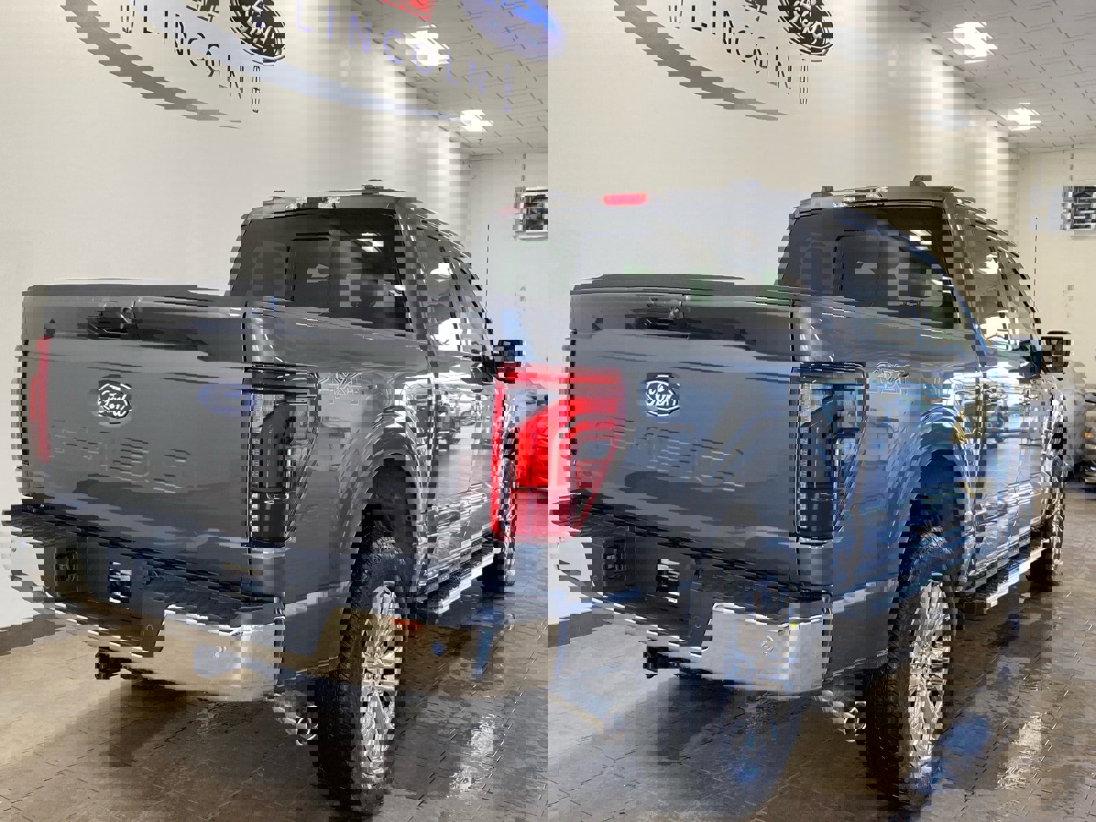 New 2026 Ford F150 Lariat w/ Equipment Group 501A Mid image 14