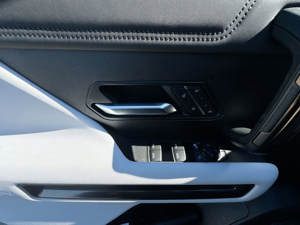 Used 2024 GMC Hummer EV 3X image 15