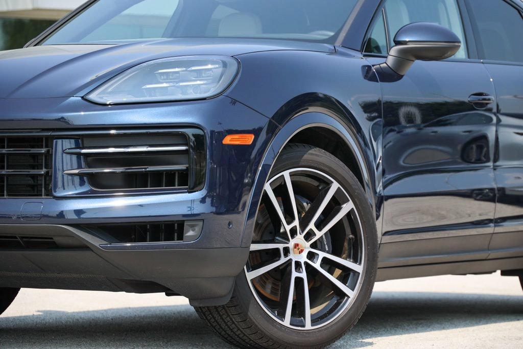 Certified 2026 Porsche Cayenne Coupe AWD/4WD image 10