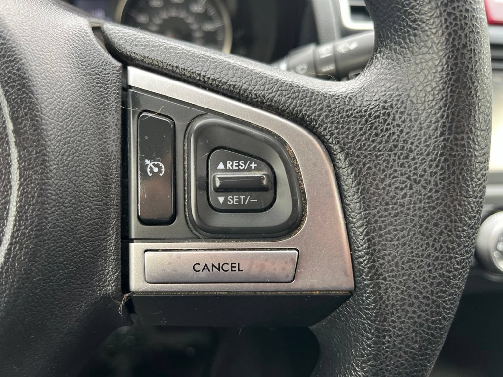 Used 2017 Subaru Crosstrek 2.0i AWD/4WD image 17