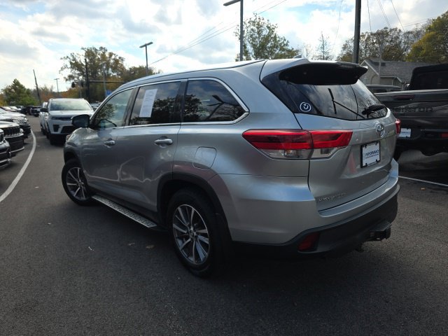 Used 2019 Toyota Highlander XLE AWD/4WD image 24