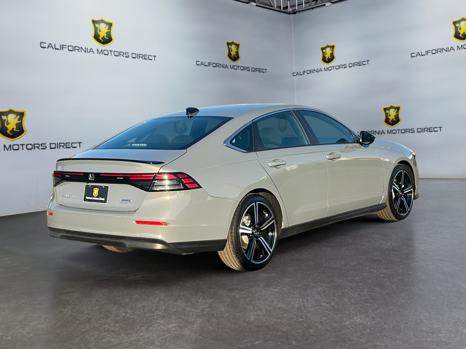 Used 2025 Honda Accord Sport image 5
