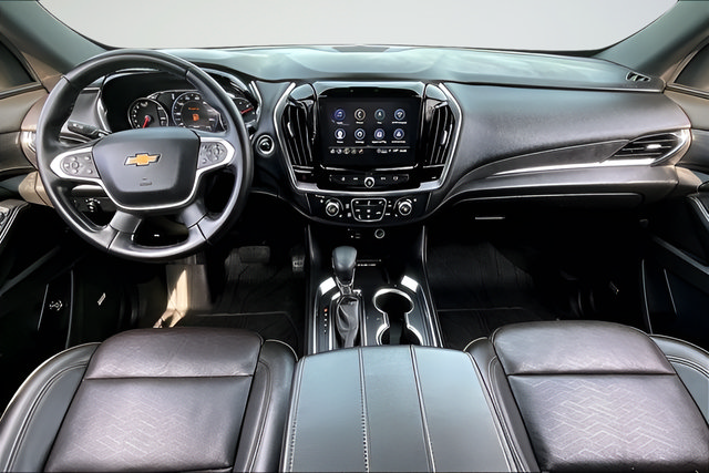 Used 2023 Chevrolet Traverse High Country FWD image 7