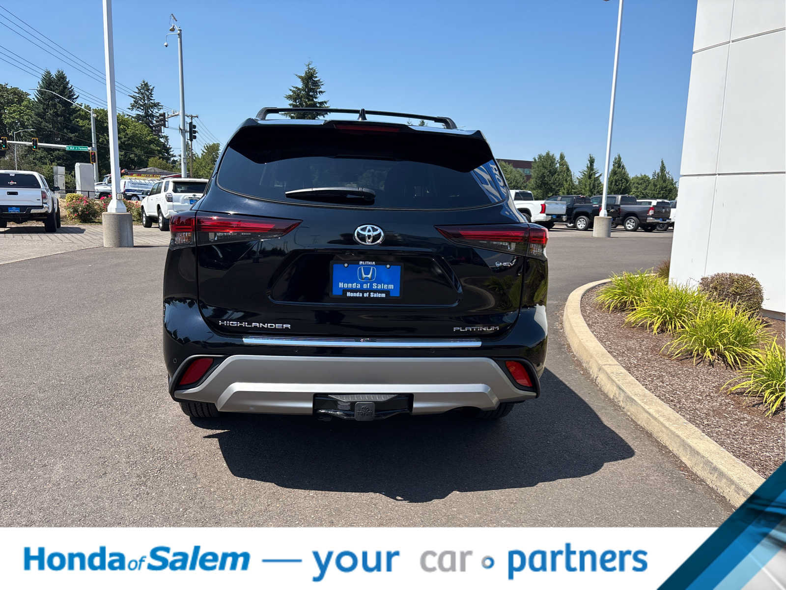 Used 2026 Toyota Highlander Platinum AWD/4WD image 5