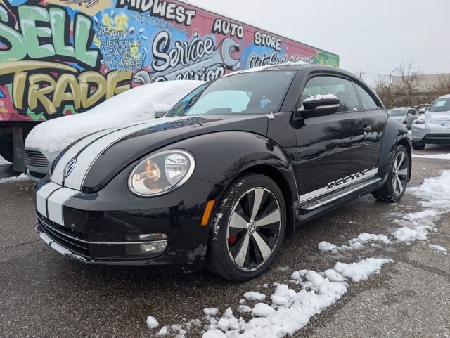 Used 2013 Volkswagen Beetle 2.0T FWD image 3