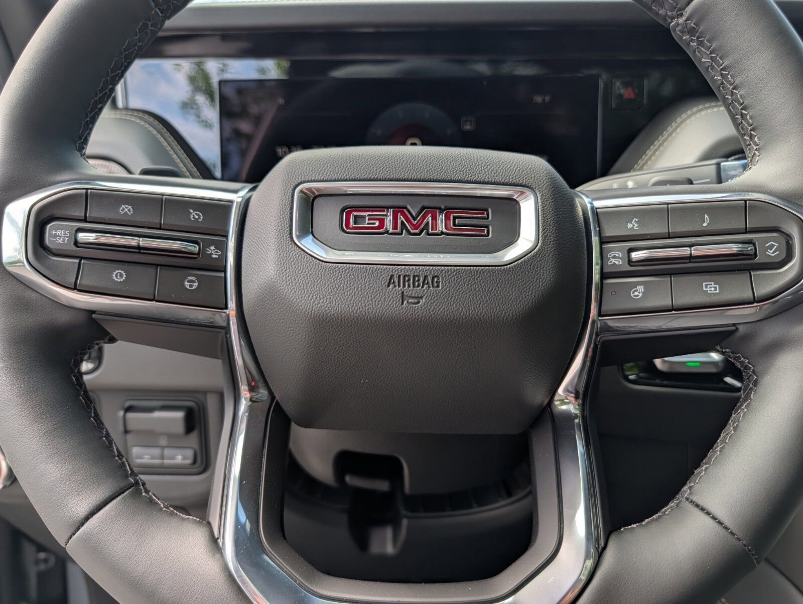 New 2026 GMC Yukon XL Elevation w/ Elevation Premium Package AWD/4WD image 37