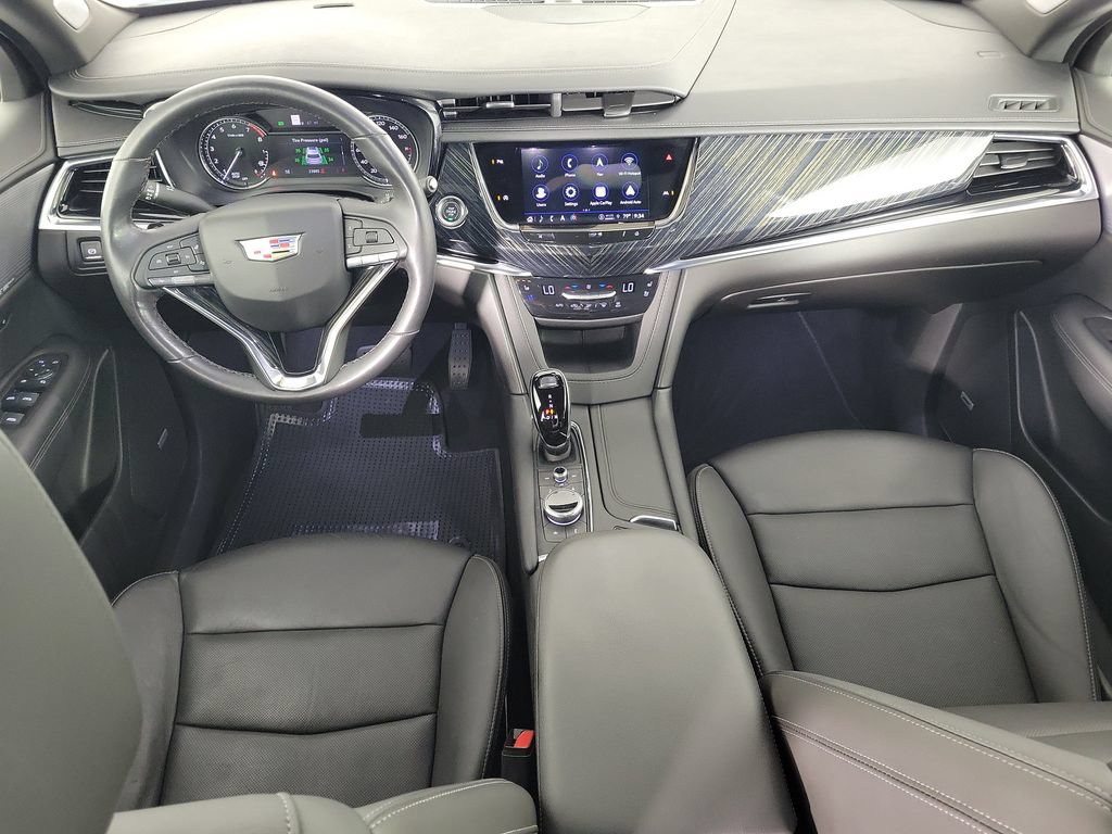 Certified 2023 Cadillac XT6 Premium Luxury FWD image 16