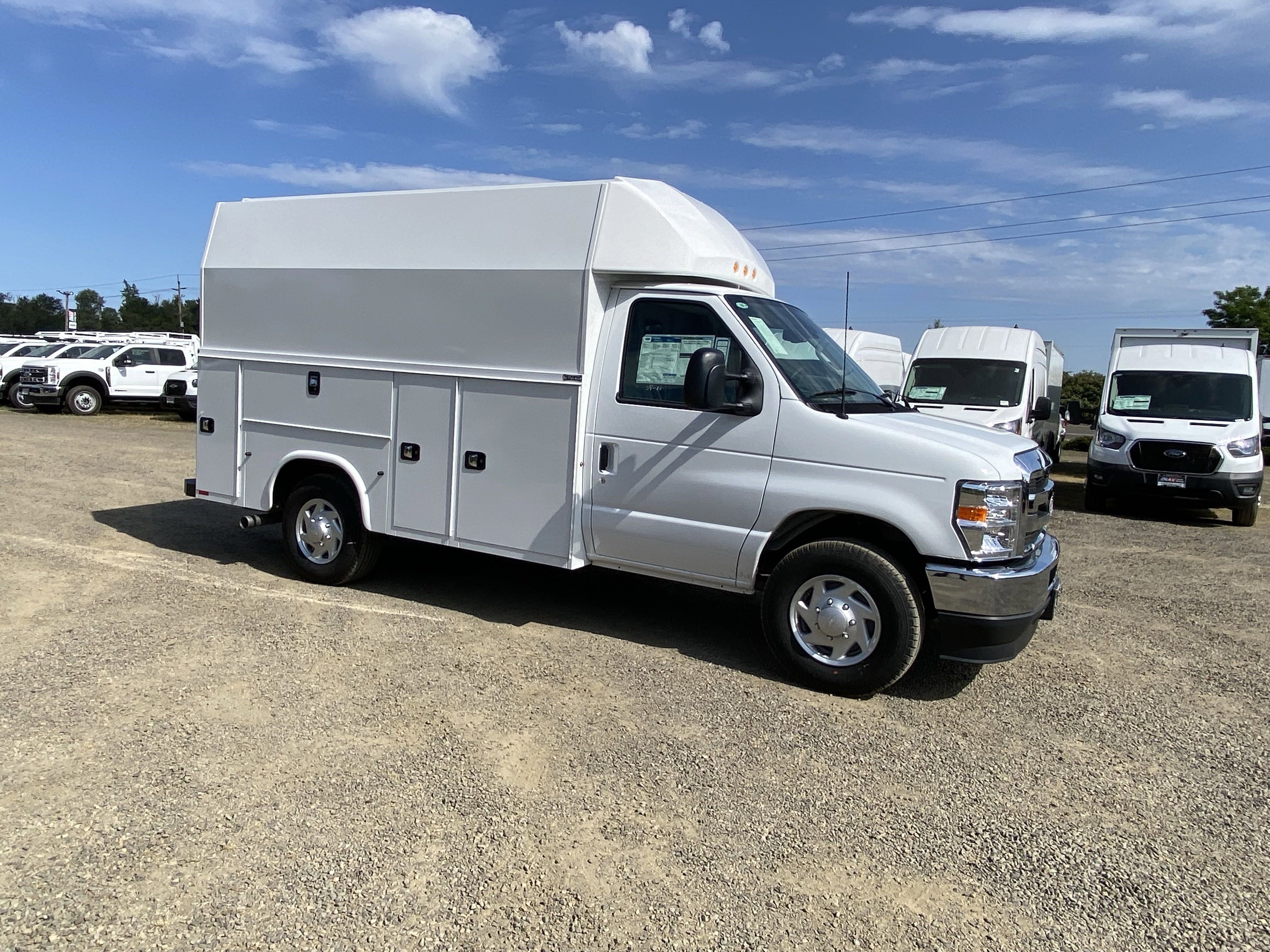 New 2026 Ford E-350 and Econoline 350 Super Duty w/ Power Equipment Group image 10