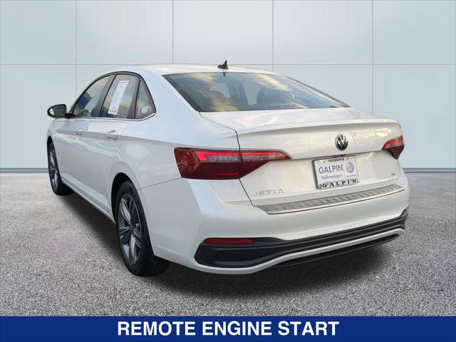 Certified 2023 Volkswagen Jetta SE FWD image 3
