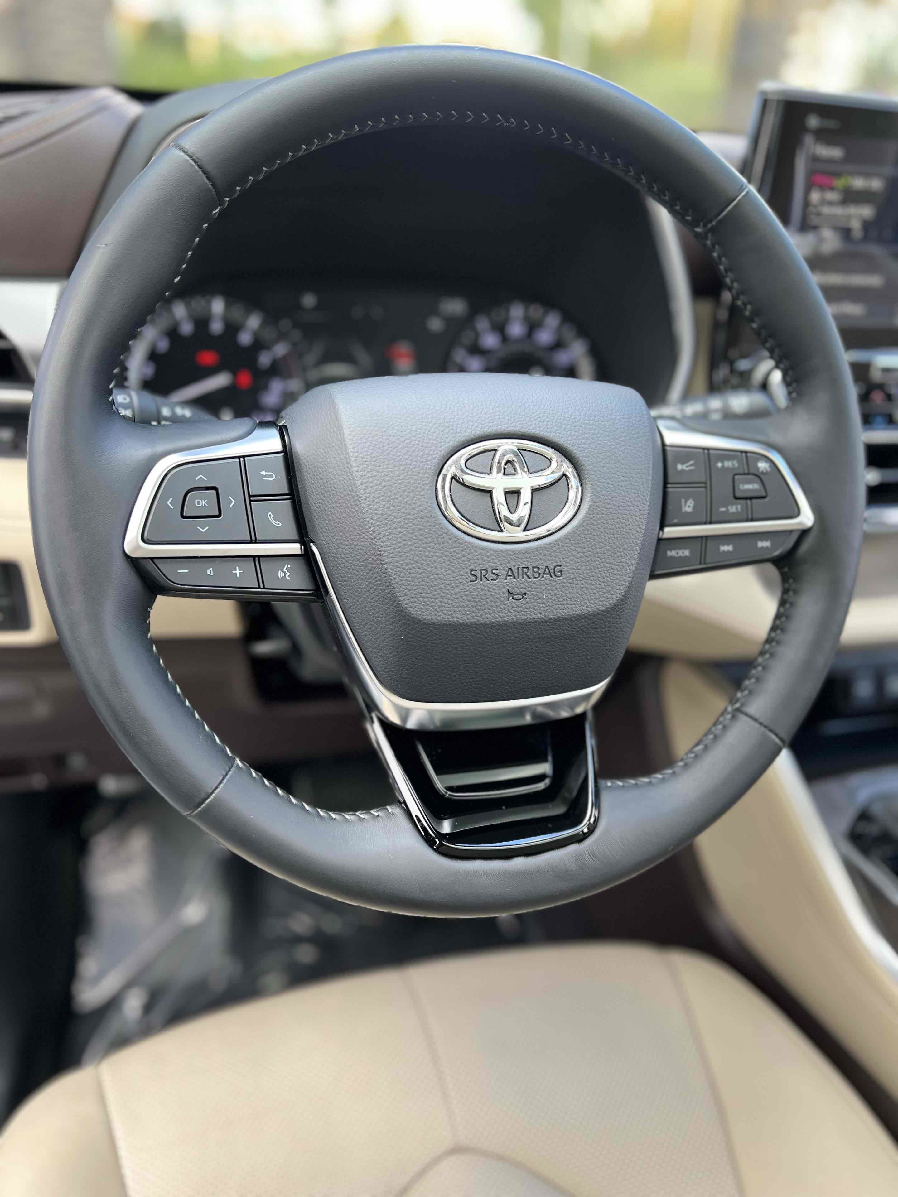 Used 2020 Toyota Highlander Platinum image 29