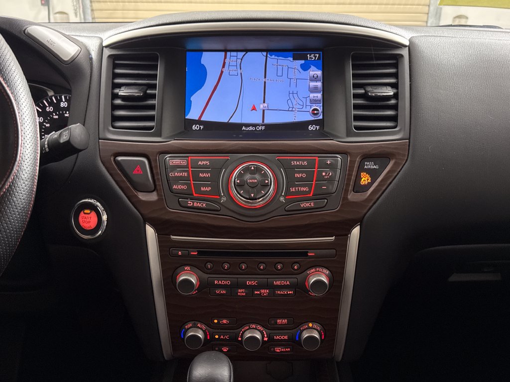 Used 2017 Nissan Pathfinder Platinum FWD image 21