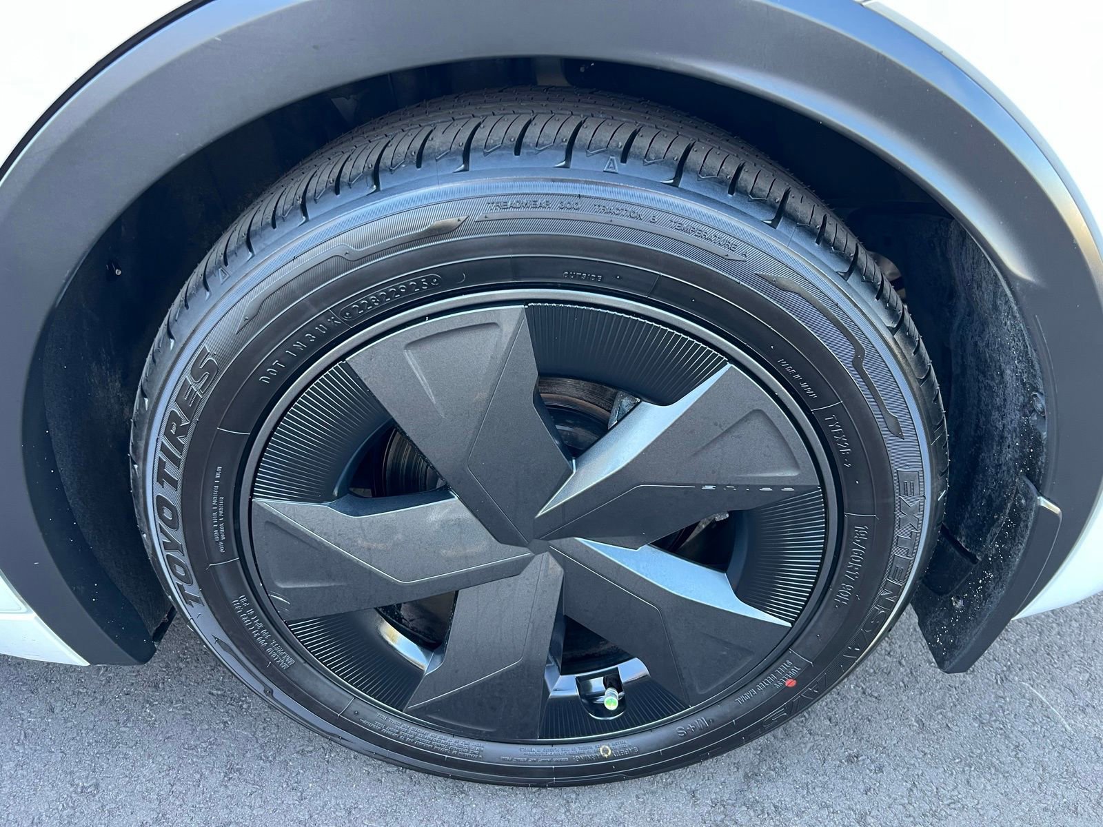 Used 2023 Toyota Prius Limited image 13