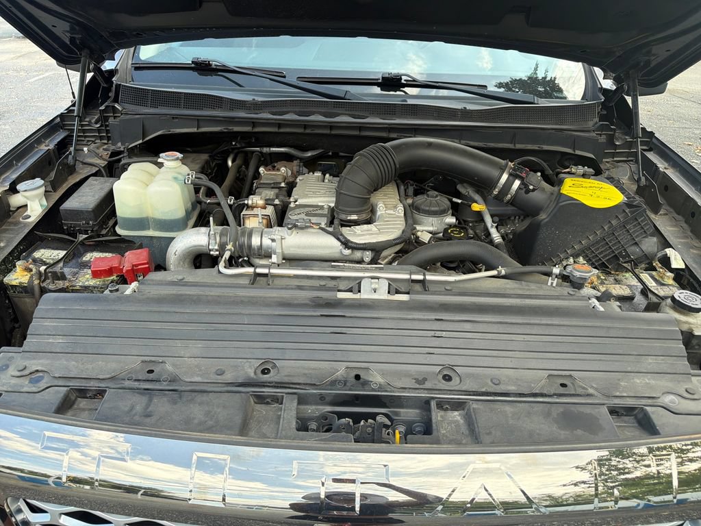 Used 2019 Nissan Titan Platinum Reserve AWD/4WD image 26