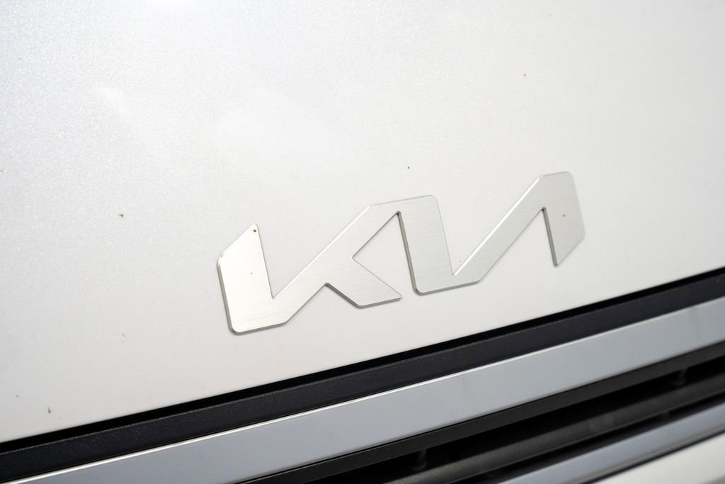 New 2025 Kia K4 LXS image 3