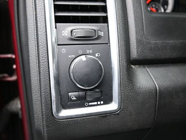 Used 2024 RAM 1500 Classic Warlock image 15