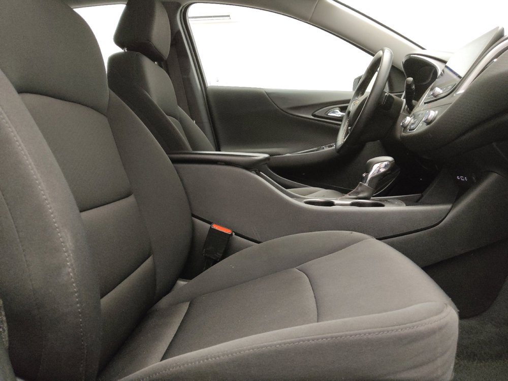 Used 2025 Chevrolet Malibu RS FWD image 21