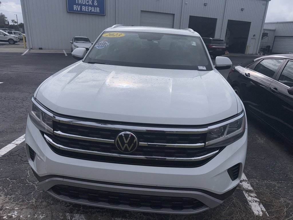 Used 2023 Volkswagen Atlas Cross Sport SE w/ Panoramic Sunroof Package