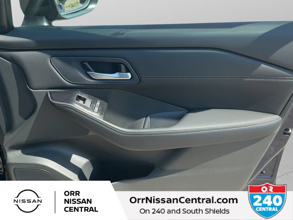 New 2026 Nissan Rogue Dark Armor AWD/4WD image 10