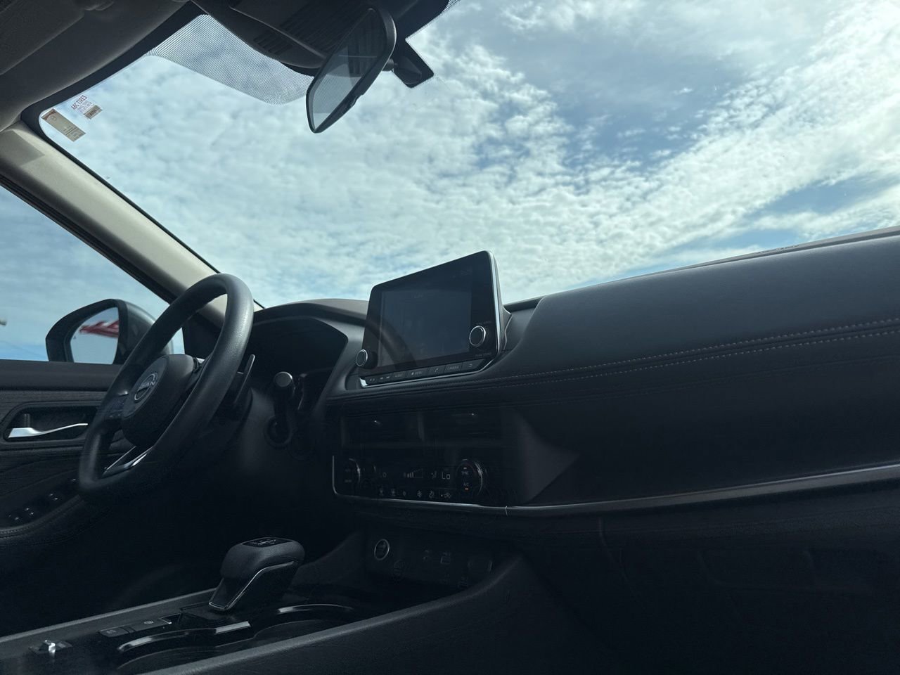 Certified 2023 Nissan Rogue SV FWD image 26