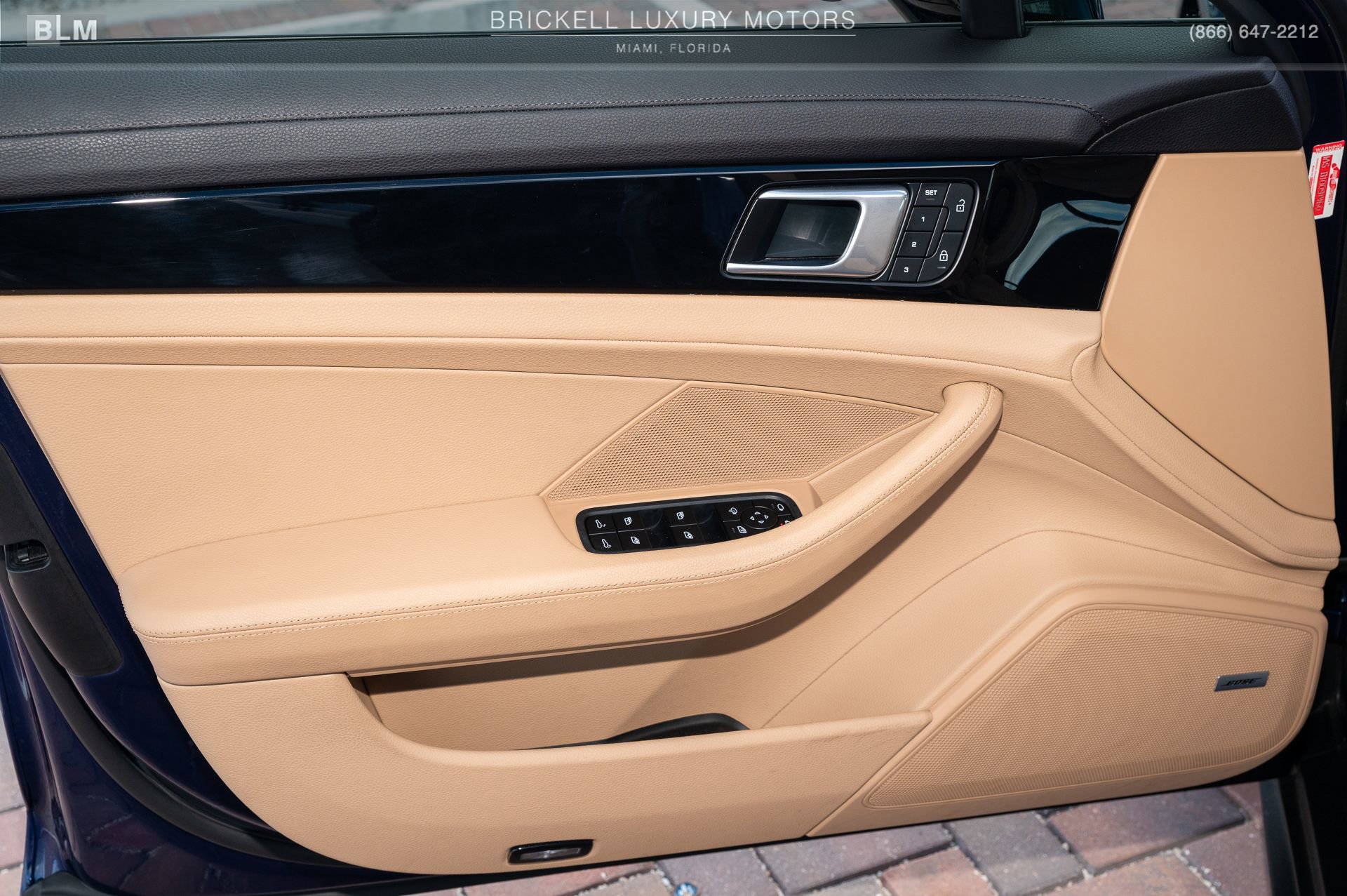 Used 2022 Porsche Panamera image 15