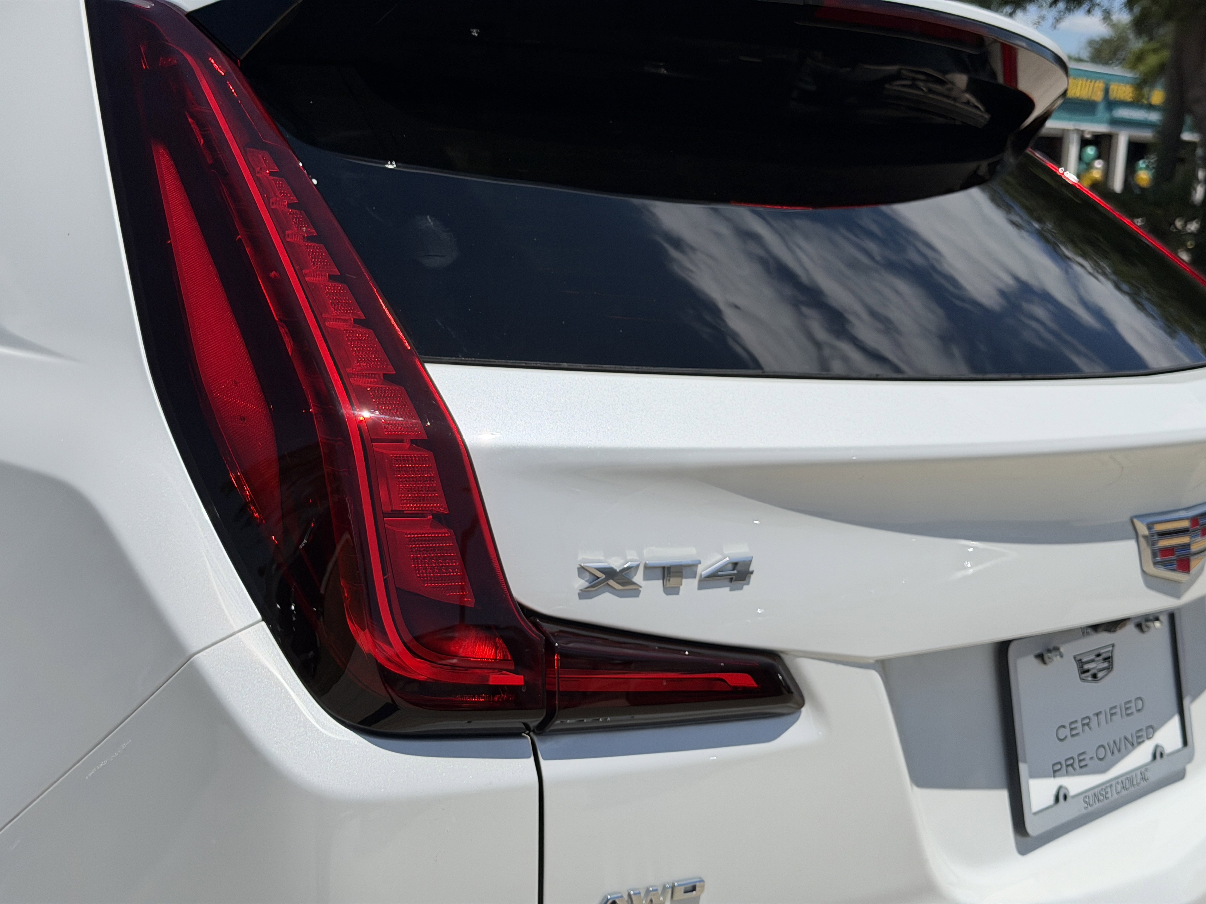Certified 2023 Cadillac XT4 Premium Luxury w/ Technology Package AWD/4WD image 9