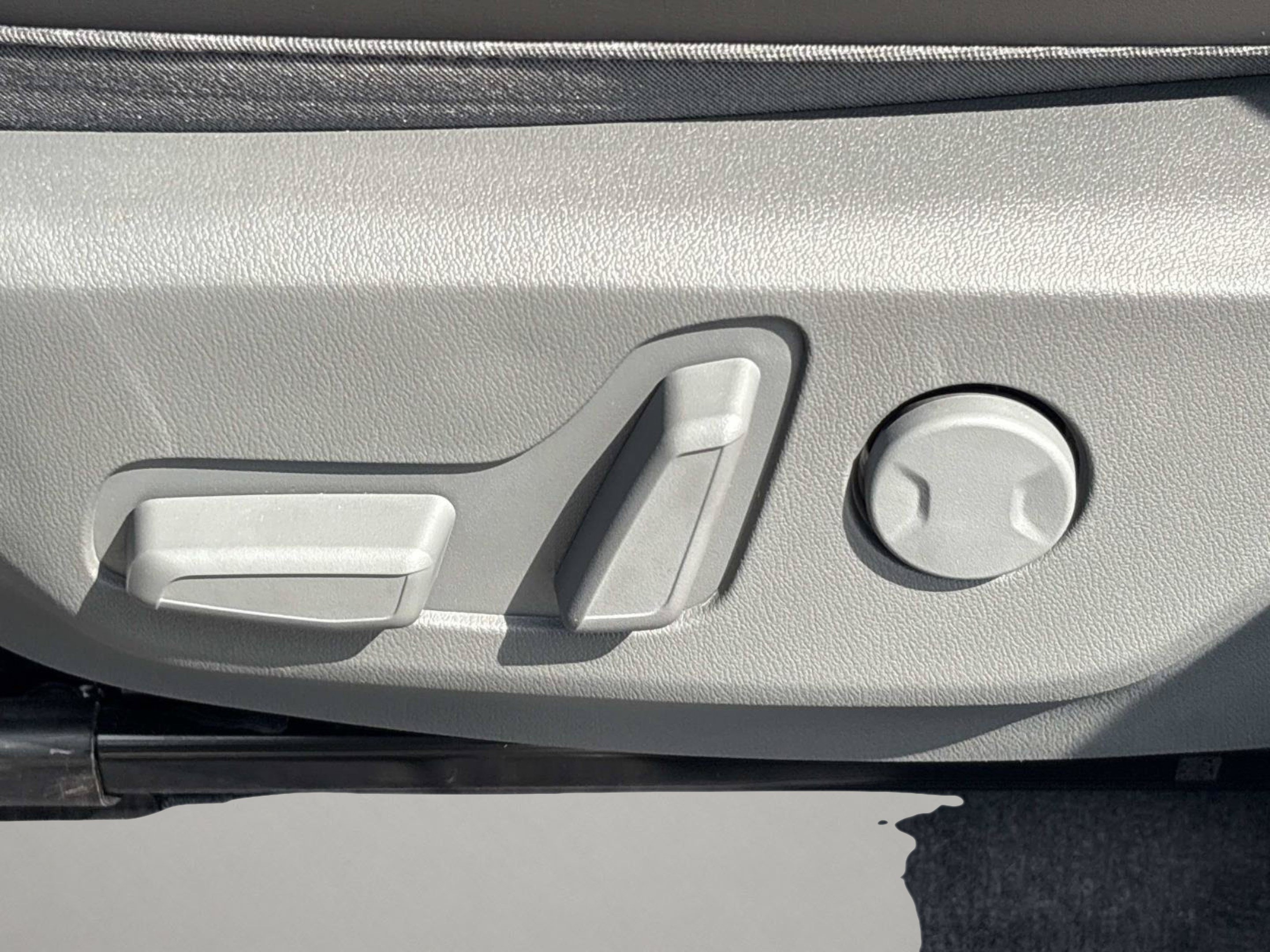 New 2027 Kia EV3 Wind FWD image 23