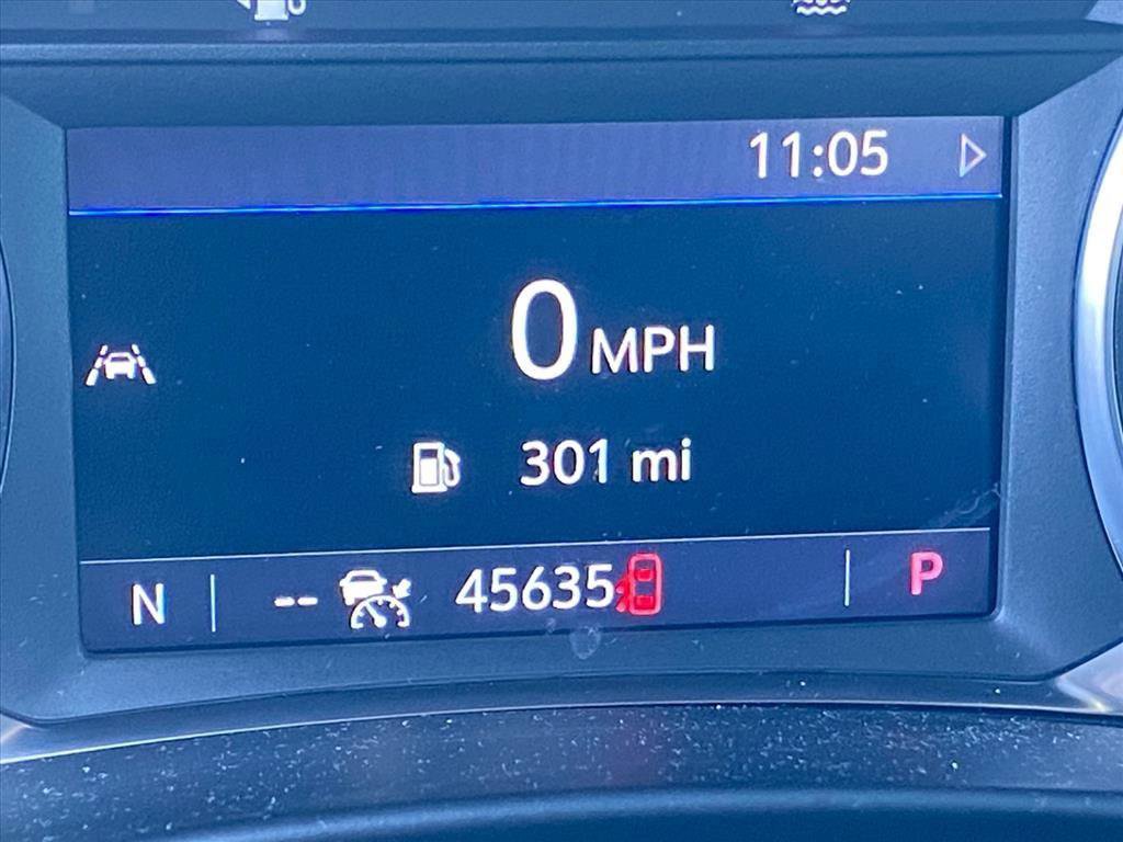 Used 2023 Chevrolet Equinox RS w/ RS Leather Package image 15