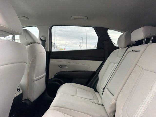 Used 2025 Hyundai Tucson SEL AWD/4WD image 19