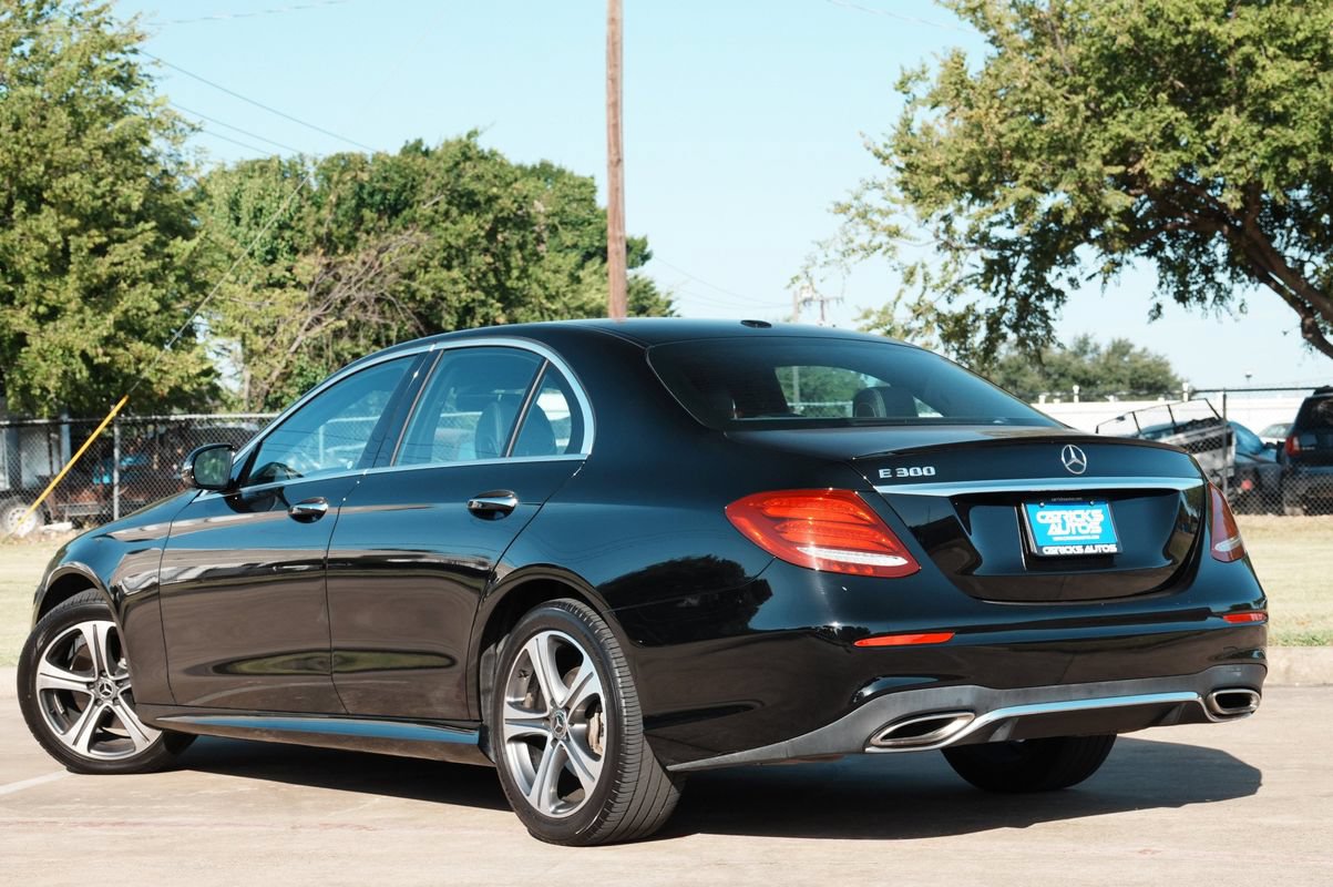 Used 2019 Mercedes-Benz E 300 image 4