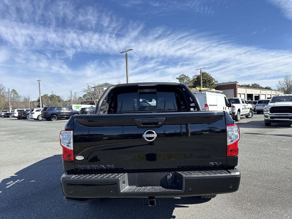 Used 2024 Nissan Titan SV w/ SV Bronze Edition Package image 4