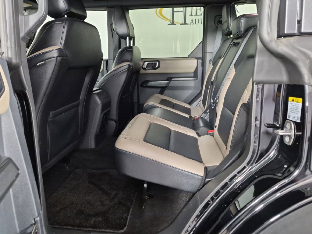 Used 2024 Ford Bronco Wildtrak AWD/4WD image 29