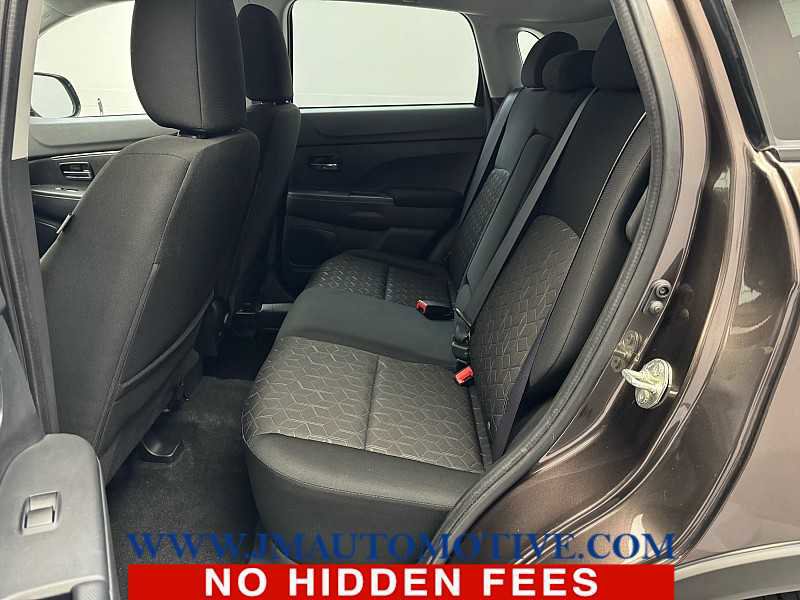 Used 2021 Mitsubishi Outlander Sport LE image 14