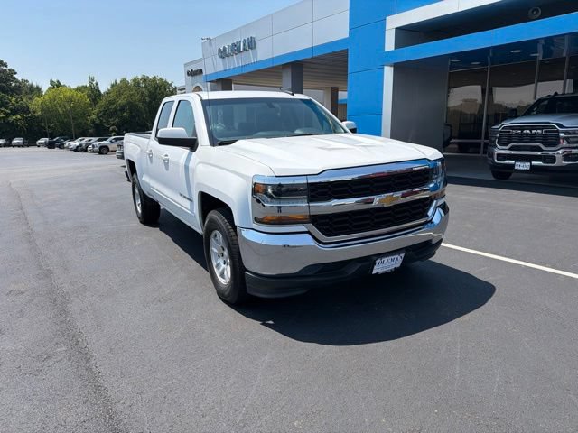 Used 2018 Chevrolet Silverado 1500 LT RWD image 2
