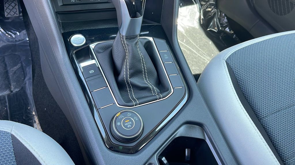 New 2025 Volkswagen Taos S image 21