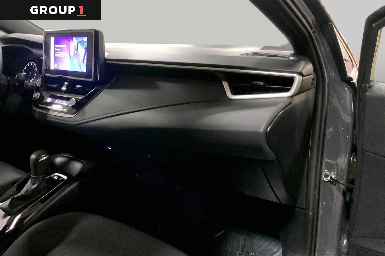 Certified 2025 Toyota Corolla SE w/ Convenience Package FWD image 19