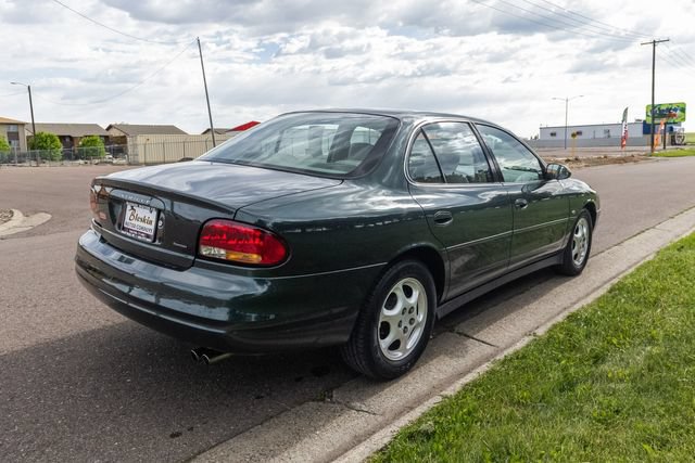 Used 1999 Oldsmobile Intrigue GLS FWD image 5