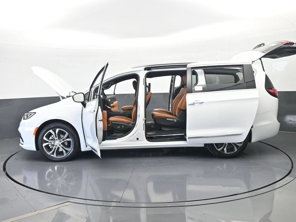 New 2026 Chrysler Pacifica Pinnacle FWD image 73
