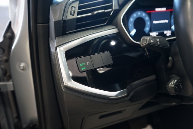 Used 2021 Audi Q3 2.0T Premium image 28