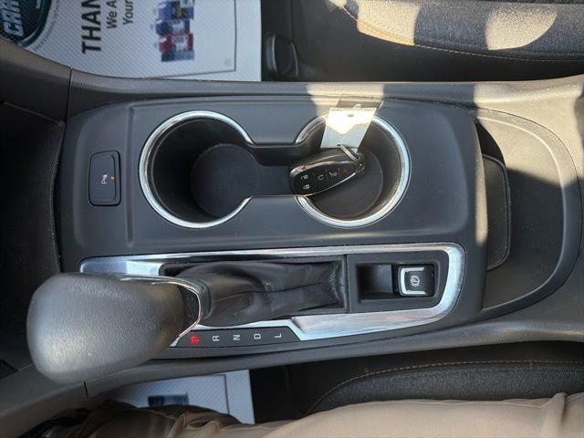 Used 2023 Chevrolet Equinox LT image 27